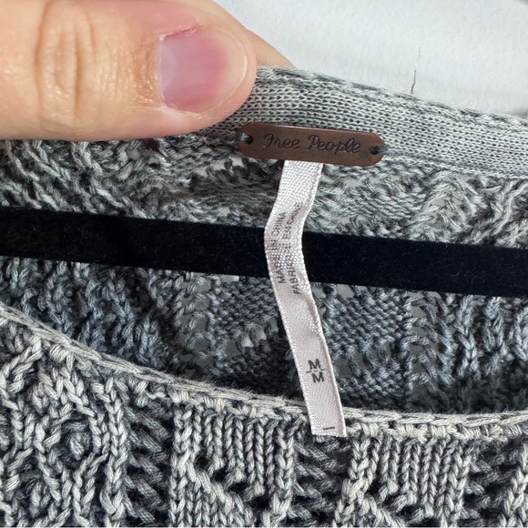 🌙 Free People Dream Girl Cable Knit Sweater Gray Size M 🌙 - Picture 2 of 4